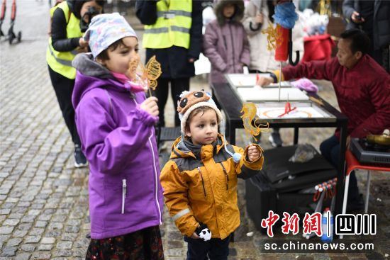 中国（四川）大熊猫文化旅游周活动在丹麦哥本哈根启幕