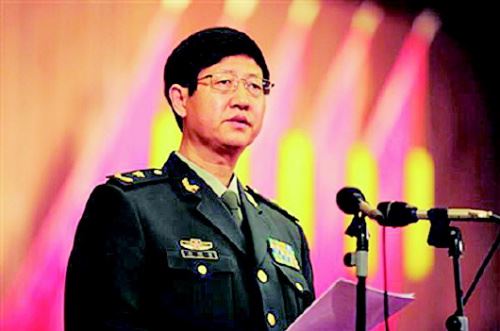 原文配图：南京军区政治部副主任周明贵。